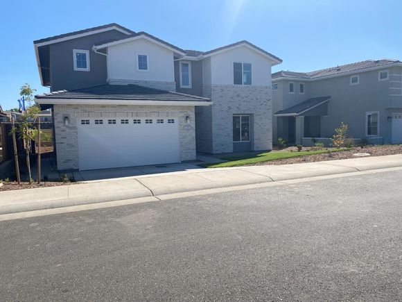 1207 Seneca Circle