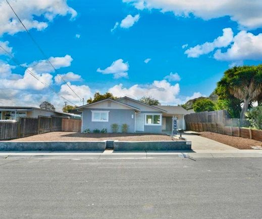 1074 Lettia Road