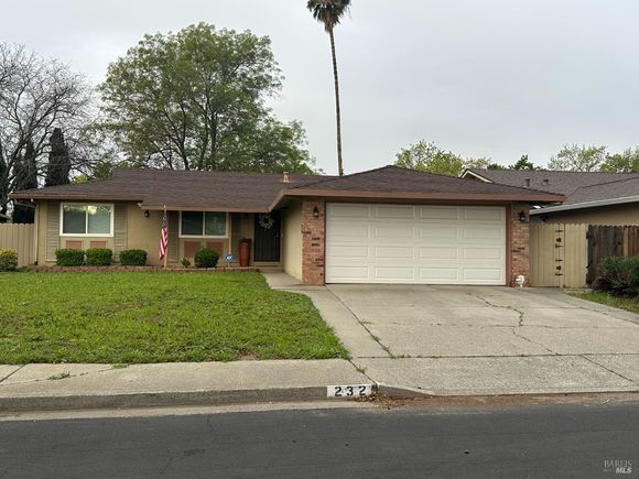 232 Bowline Drive