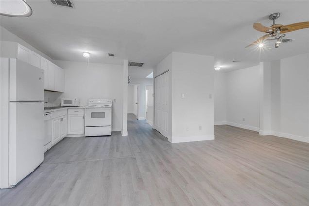 1317 Airport Drive Unit F12 Tallahassee, FL Townhouse Sold - Photo 1 of 42. Opens carousel modal