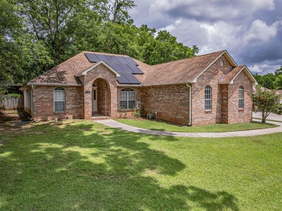 5786 Countryside Drive