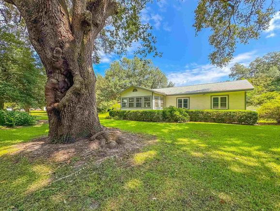 10437 Flat Creek Road
