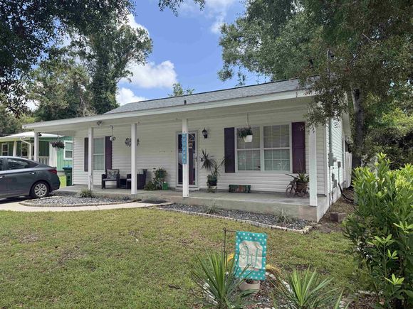 65 Summer Brooke Lane Crawfordville, FL House Active - Photo 1 of 12. Opens carousel modal