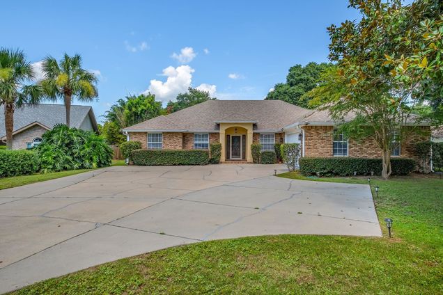 2970 Fox Run Court Tallahassee, FL House Active - Photo 1 of 22. Opens carousel modal