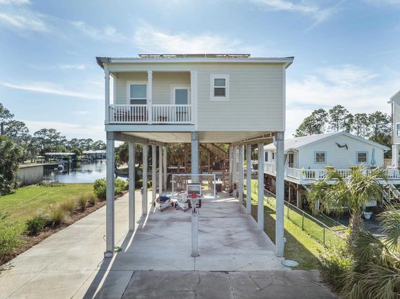 1548/1550 Shell Point Road Crawfordville, FL House Active - Photo 1 of 31. Opens carousel modal