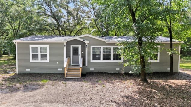 4013 Mccall Bridge Road Quincy, FL House Active - Photo 1 of 66. Opens carousel modal