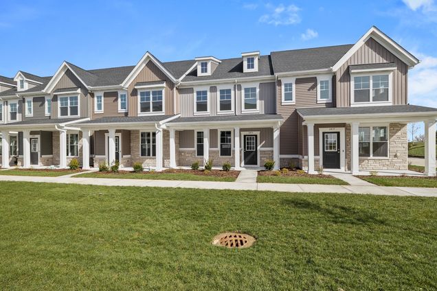 11873 Kentucky Street Crown Point, IN Townhouse Sold - Photo 1 of 17. Opens carousel modal