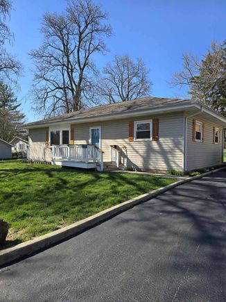 7316 W 143rd Place