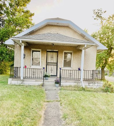 1300 Carolina Street