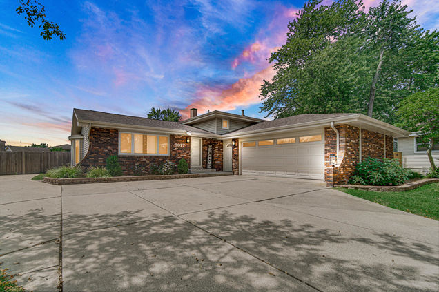 5077 W 87th Lane