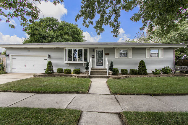 1924 Tulip Lane