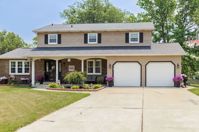 1521 W 4th Street Hobart, IN House Active - Photo 1 of 46. Opens carousel modal