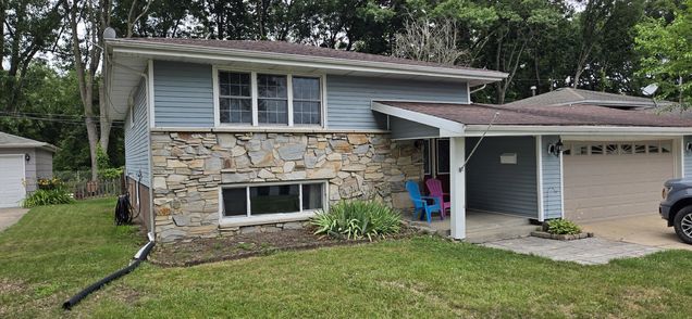 1510 Mississippi Place Hobart, IN House Active - Photo 1 of 13. Opens carousel modal