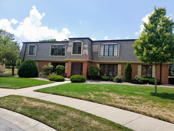 1537 Maple Place Schererville, IN House Active - Photo 1 of 24. Opens carousel modal