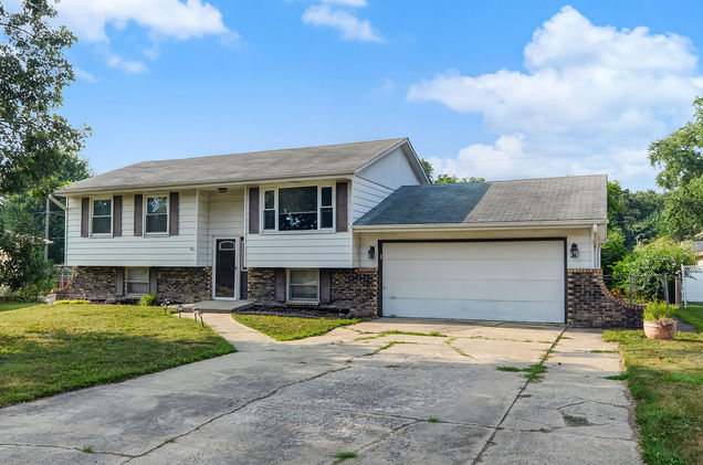 2910 Crowsnest Drive Hobart, IN House Active - Photo 1 of 25. Opens carousel modal