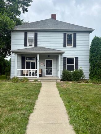 806 N 4th Street