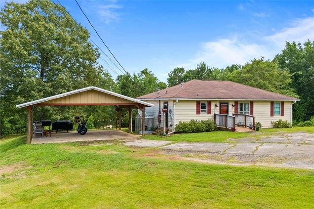 1066 Brown Circle