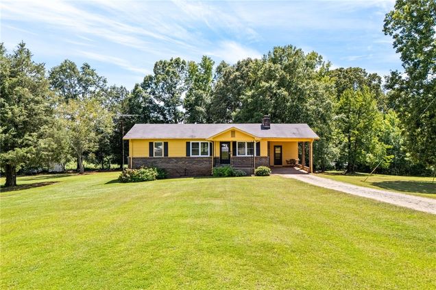 1195 County Road 55 Camp Hill, AL House Active - Photo 1 of 16. Opens carousel modal