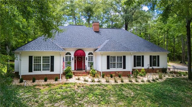 2252 8th Street SW Lanett, AL House Active - Photo 1 of 50. Opens carousel modal