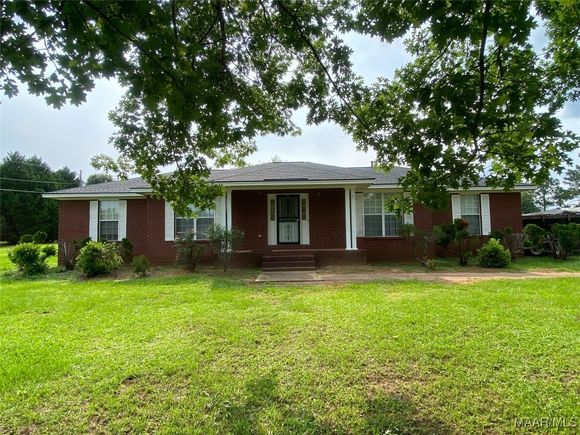 176 Lawrence Cove