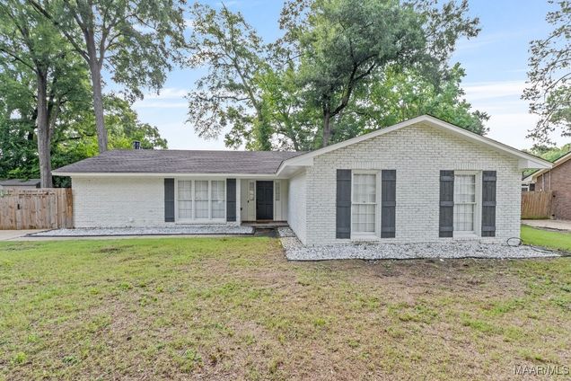 708 Ledyard Place