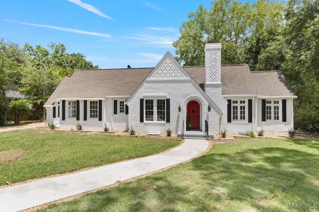 2179 Woodley Road Montgomery, AL House Active - Photo 1 of 37. Opens carousel modal