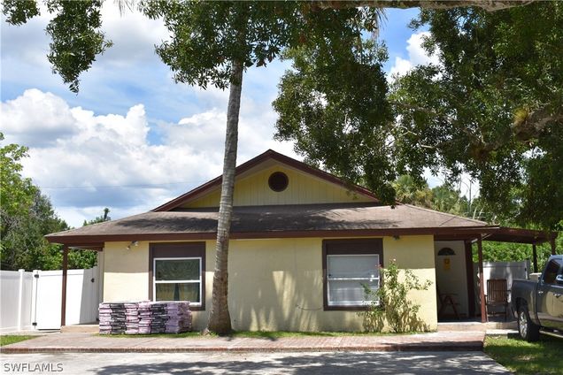 563 Ione Avenue Fort Myers, FL Multifamily Sold - Photo 1 of 4. Opens carousel modal