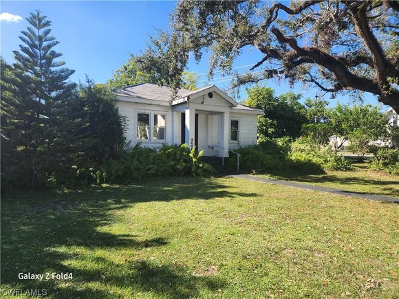 2406 Grand Avenue Fort Myers, FL House Sold - Photo 1 of 13. Opens carousel modal