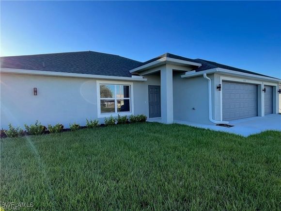 4334 SW 9th Place