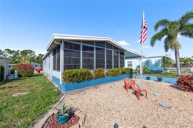 90 Snead Drive