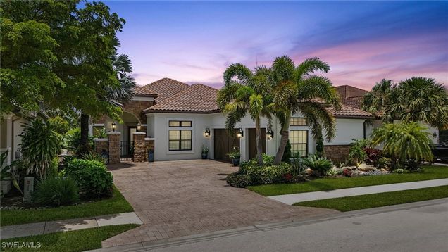 8836 Savona Court