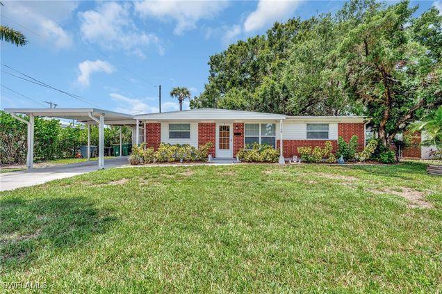 2160 Harbor Lane