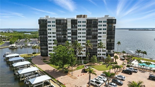 4265 Bay Beach Lane Unit 226