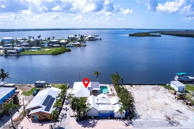 4741/4743 Pine Island Road NW