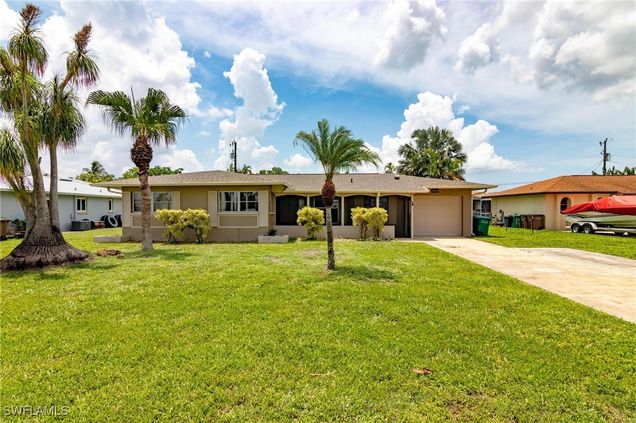 256 SE 46th Terrace Cape Coral, FL House Active - Photo 1 of 40. Opens carousel modal