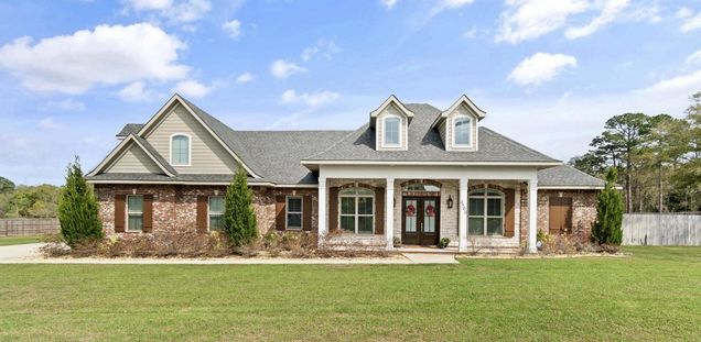 4500 Wilde Lake Blvd Pensacola, FL House Sold - Photo 1 of 49. Opens carousel modal