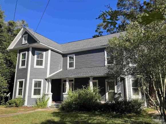 6732 Berryhill Milton, FL House Active - Photo 1 of 41. Opens carousel modal