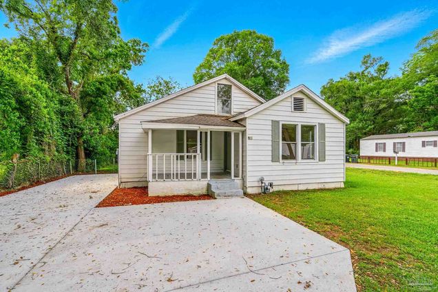 61 E Ensley St Pensacola, FL House Active - Photo 1 of 42. Opens carousel modal