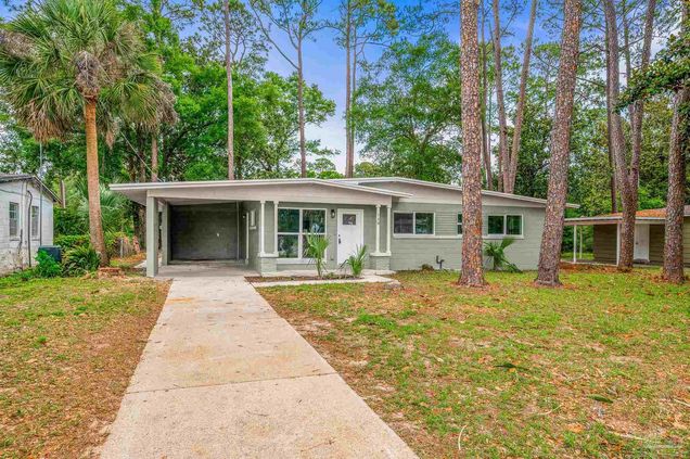 128 W Highland Dr