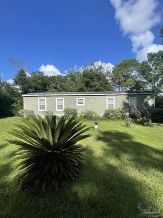 9520 Bridlewood Rd Pensacola, FL House Active - Photo 1 of 7. Opens carousel modal