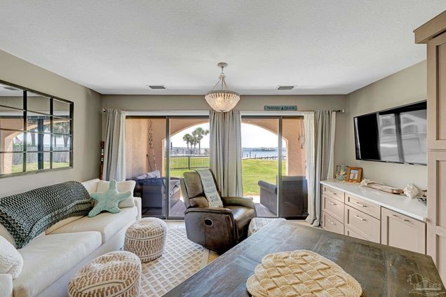 8253 Navarre Pkwy Unit D105