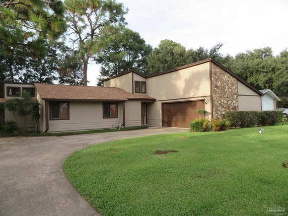 2562 Amberjack Ct