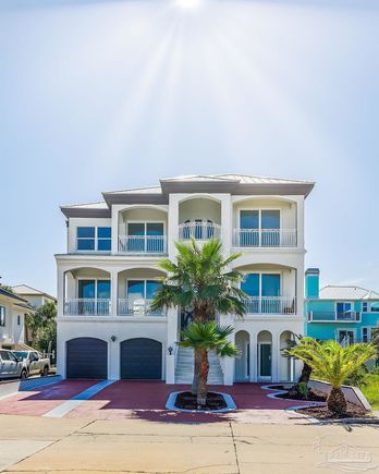 21 E Galvez Ct