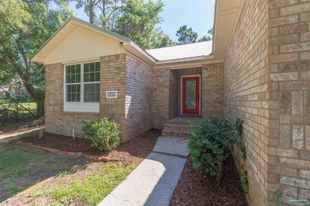 2757 Manuel Dr