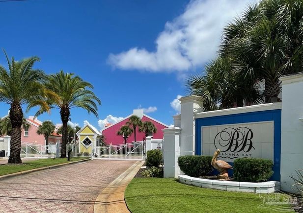 6050 Valhalla Ave Pensacola, FL Condo Active - Photo 1 of 24. Opens carousel modal