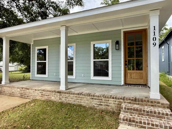 1109 N C St Pensacola, FL House Active - Photo 1 of 21. Opens carousel modal