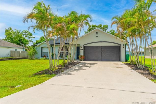 556 SW Buswell Avenue Port St Lucie, FL House Active - Photo 1 of 31. Opens carousel modal