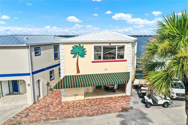 1109 Nettles Boulevard