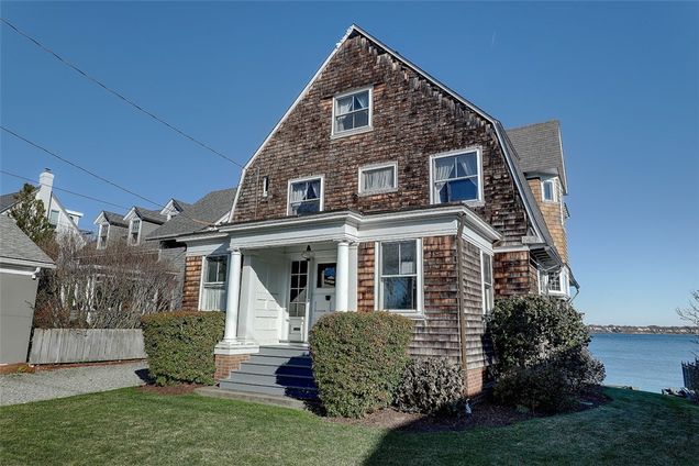 72 Seaview Avenue Cranston, RI House Sold - Photo 1 of 37. Opens carousel modal