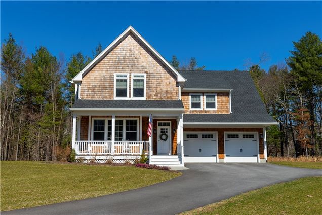 45 Spencers Grant Drive East Greenwich, RI House Sold - Photo 1 of 47. Opens carousel modal